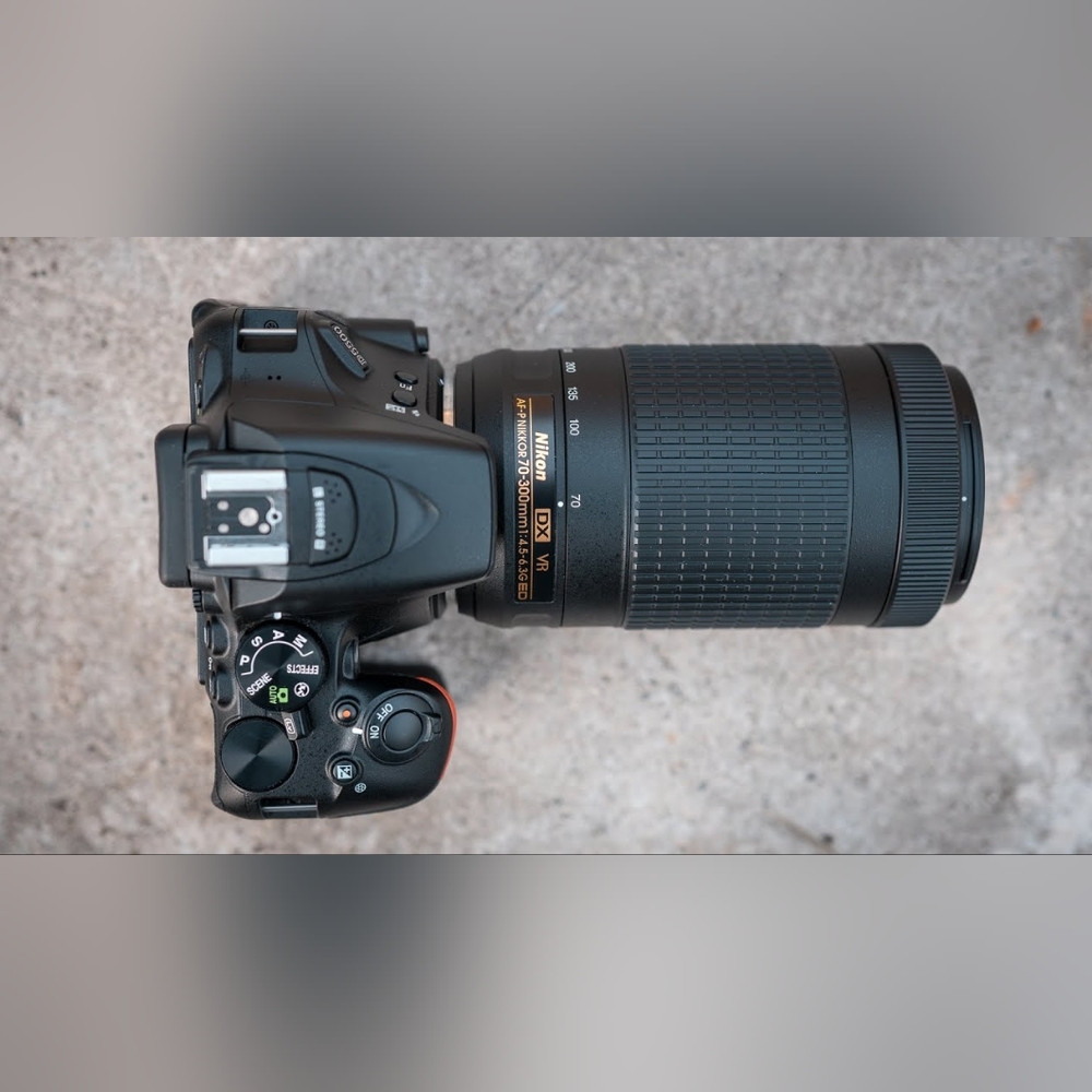 Nikon Zoom Lense